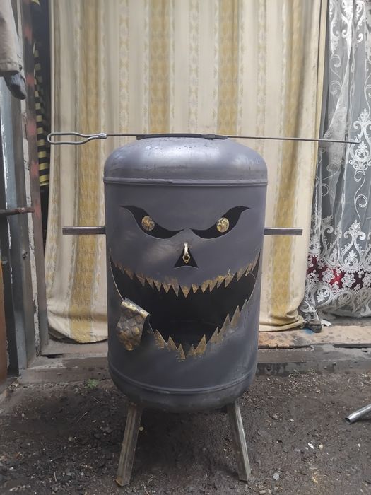 Классный уличный камин, костровая чаша.