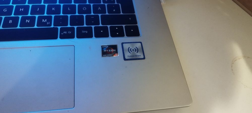 Huawei mate book d15 laptop de birou