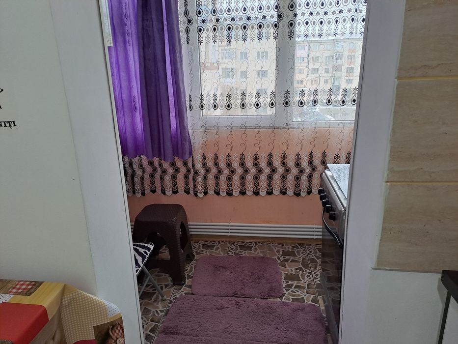 *Închiriez Apartament 2 Camere Costești*