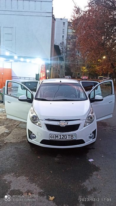 Спарк машина сотилади