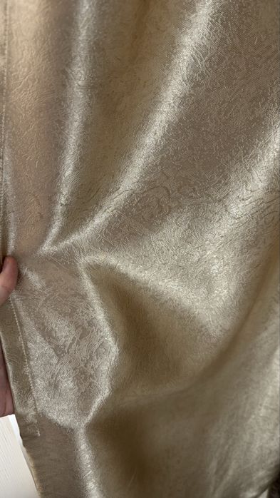 Шторы цвет золота