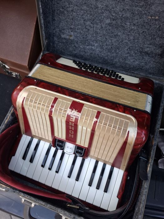 Acordeon Hohner 40 basi