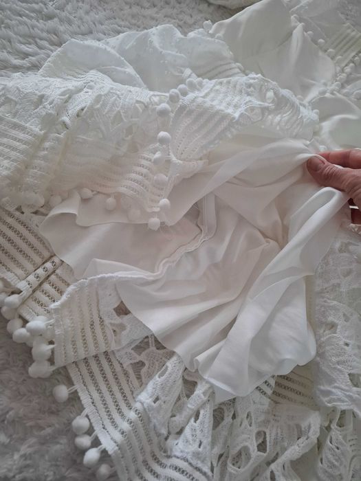 Бяла къса рокля Xs размер