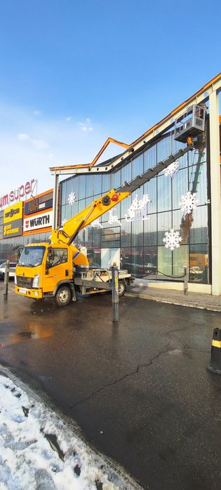 Автовышка работаеем