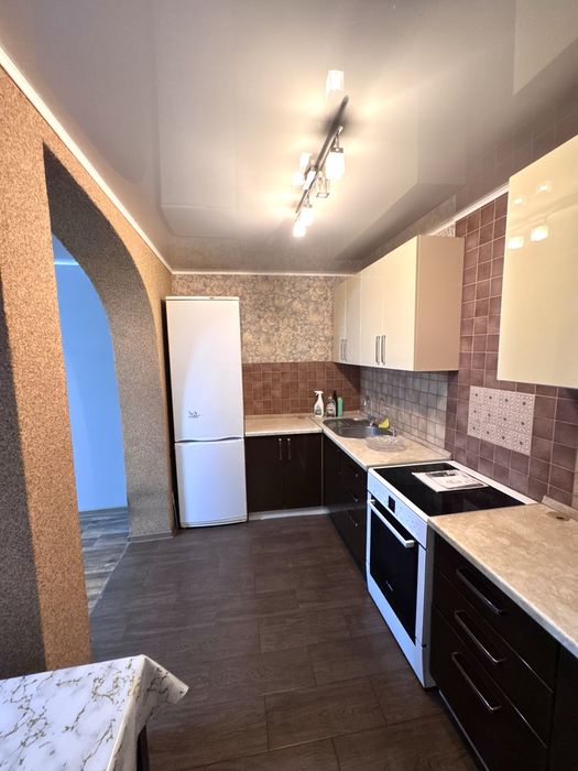 3 комнатный дом, Пархоменко 73 кВ.