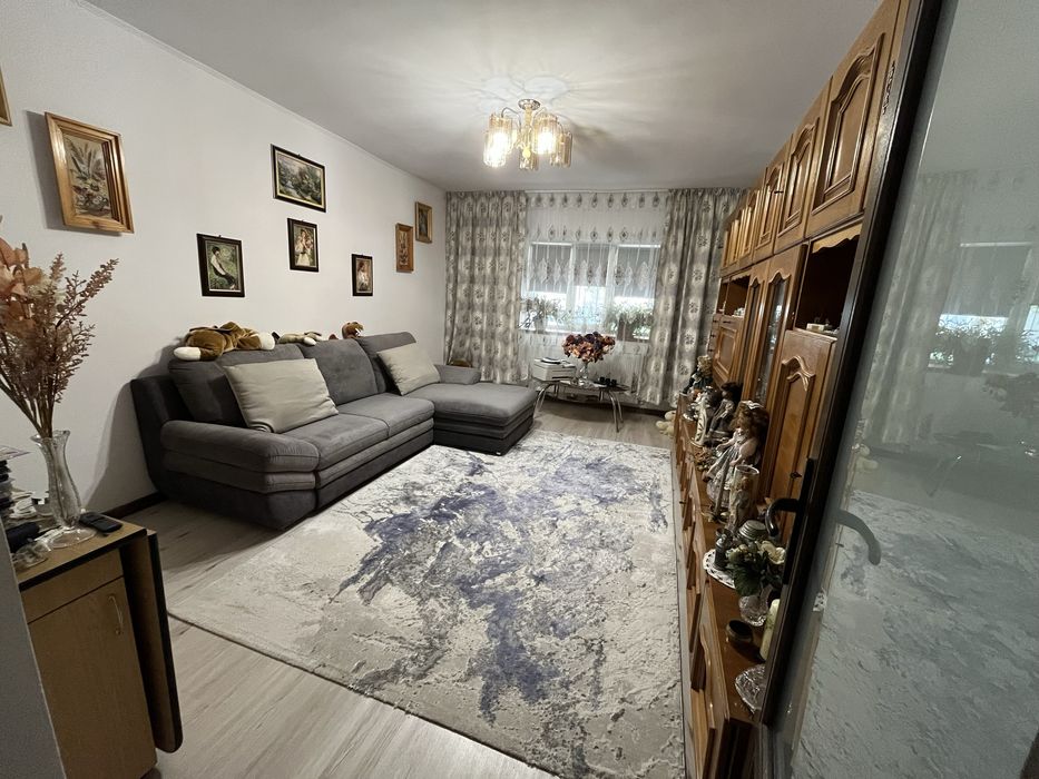 Apartament 3 camere Huși Vaslui