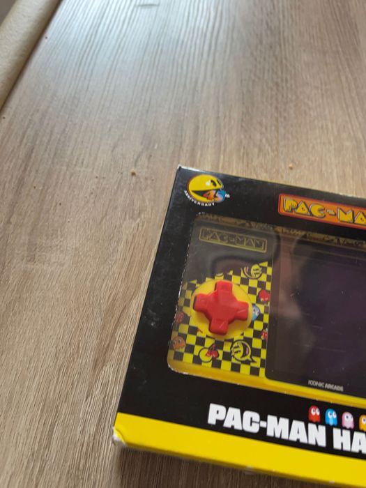 Pac-Man hendheld