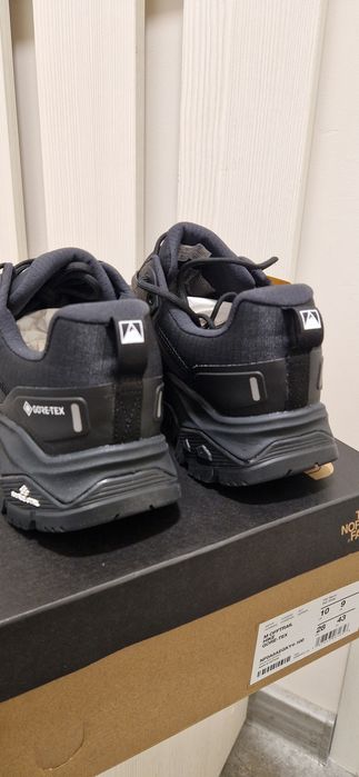 The north face  gore-tex