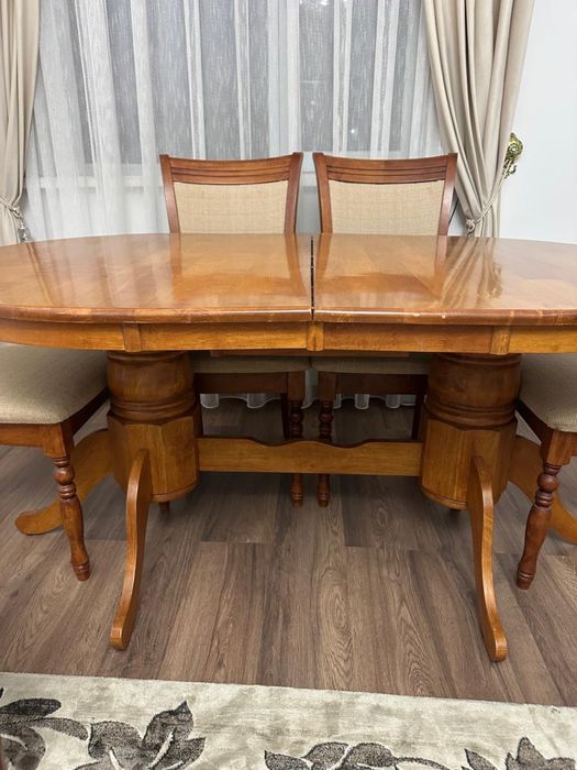 Продам стол со стульями!