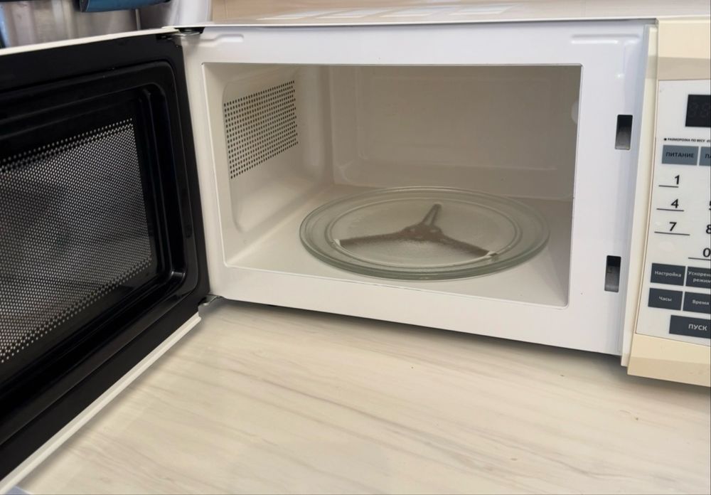 Микроволновая печь  AVA-20W