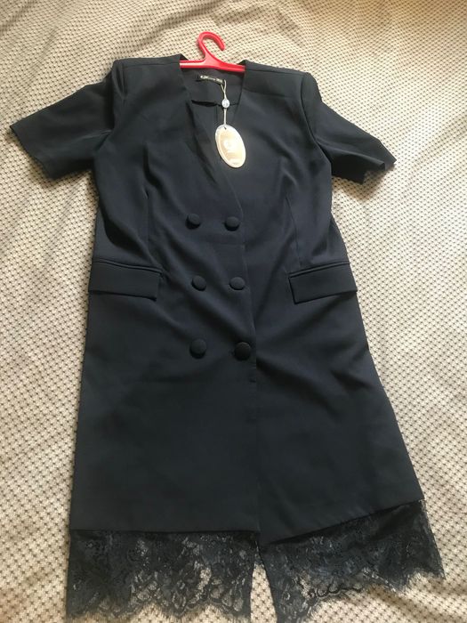 Платье новое  и в мир и в пир