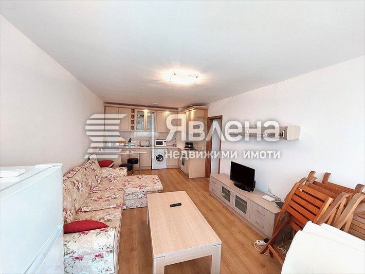 Продава се Тристаен апартамент в Несебър - 87 кв.м за 874 €/кв.м - Снимка #9