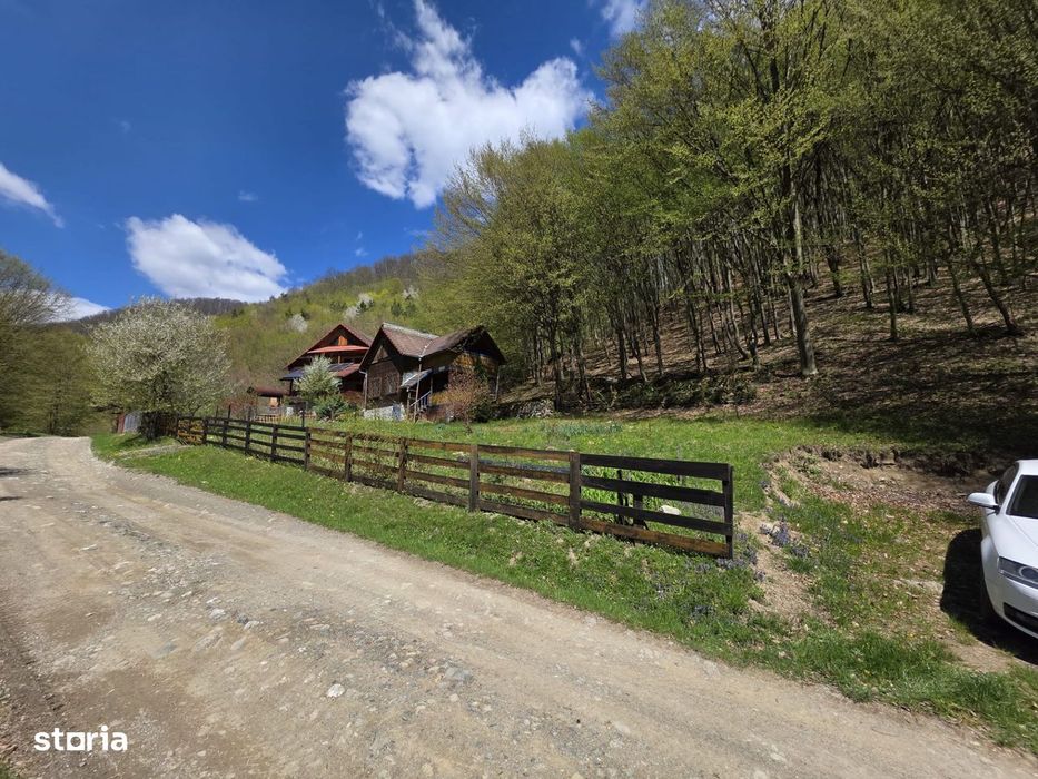 Cabana Iezer Ighiel – panorama superba, liniste si potential de inve