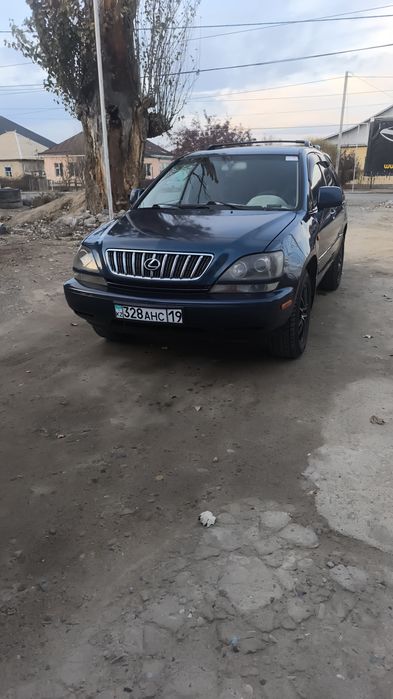 На продаже кроссовер