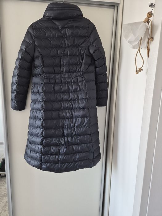 Дамско яке на Tommy Hilfiger