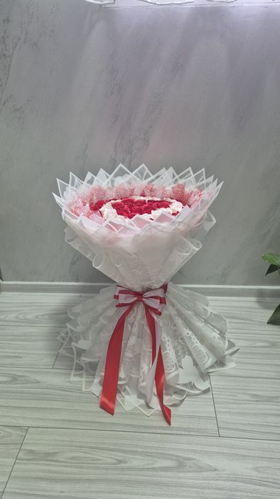 Buchet din 59 trandafiri de sapun