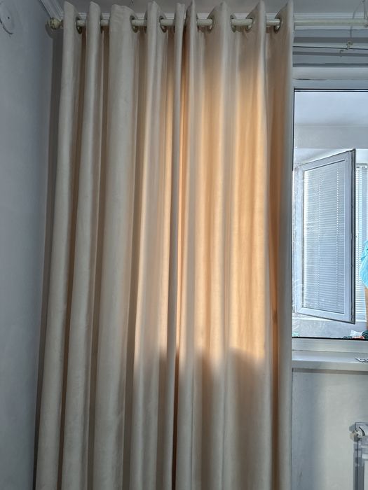 Перде, диван жапқыш, кілем