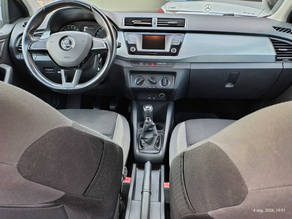 SKODA Fabia 2015 — imagine 3