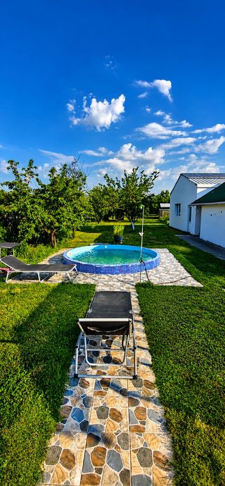 Vand casa premium in Fughiu,Osorhei,3000 mp teren,Hala 100 mp,piscina,Crisul Repede la doar 100 metri,casa independenta energetic