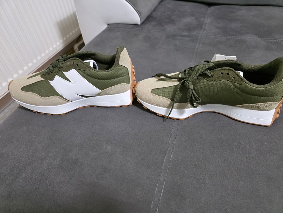 Adidași New Balance mărimea 44