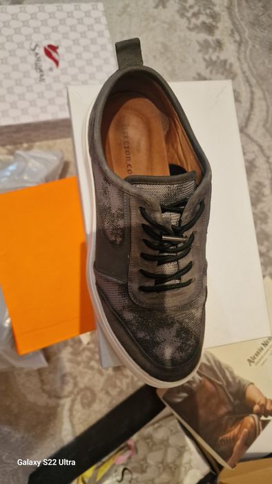 Продам отличные мокасины