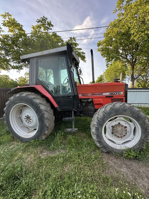 Tractor Massey Ferguson 3070, 4x4, 90CP
