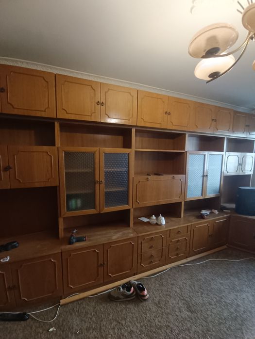 Секция хол ретро“