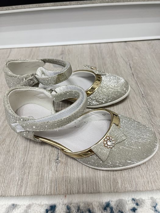 Туфли для девочки