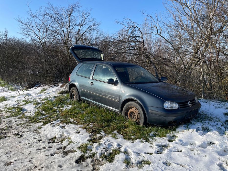 Volkswagen Golf 4 1.4 16V Piese de schimb