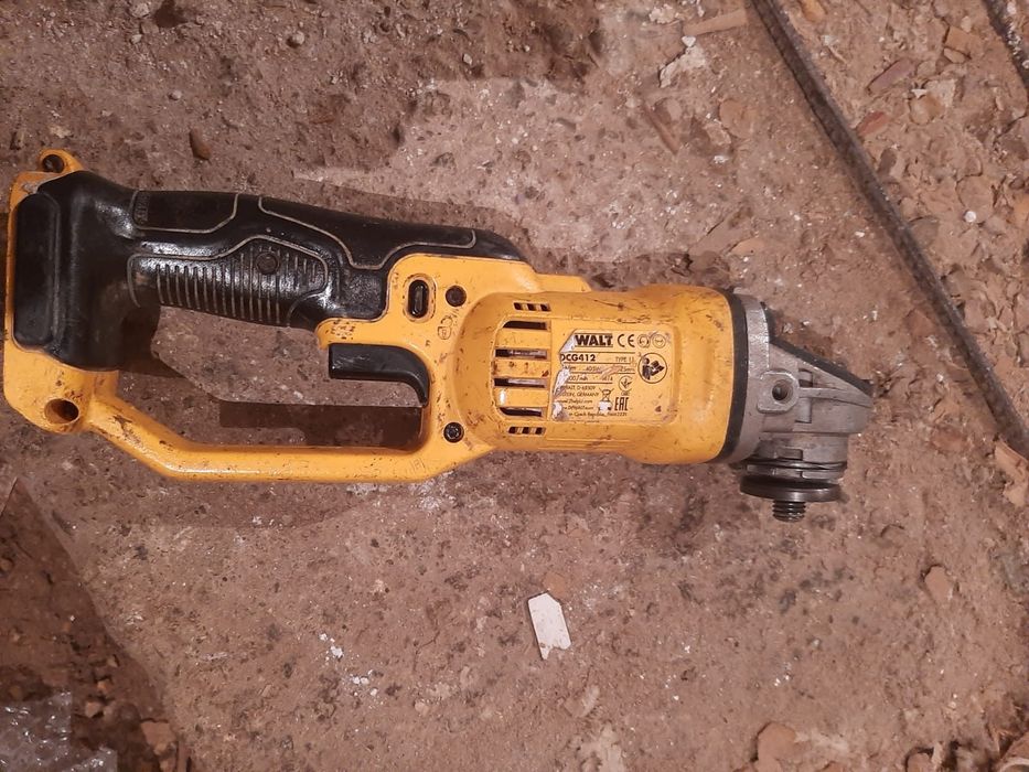 Devalt fle polizo dcg412