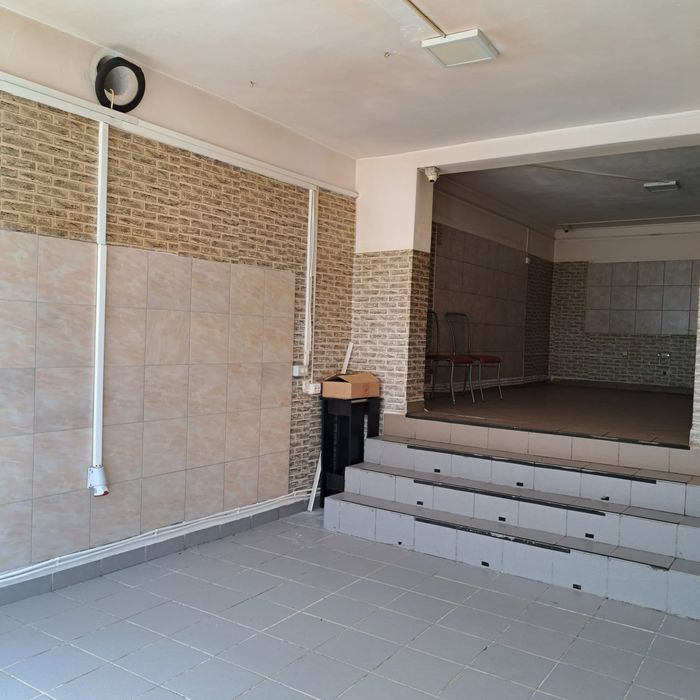 Închiriez spațiu comercial , prestări servicii