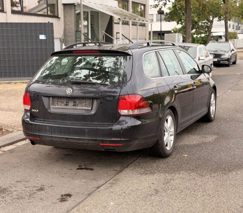 VOLKSWAGEN Golf 2011 — imagine 5