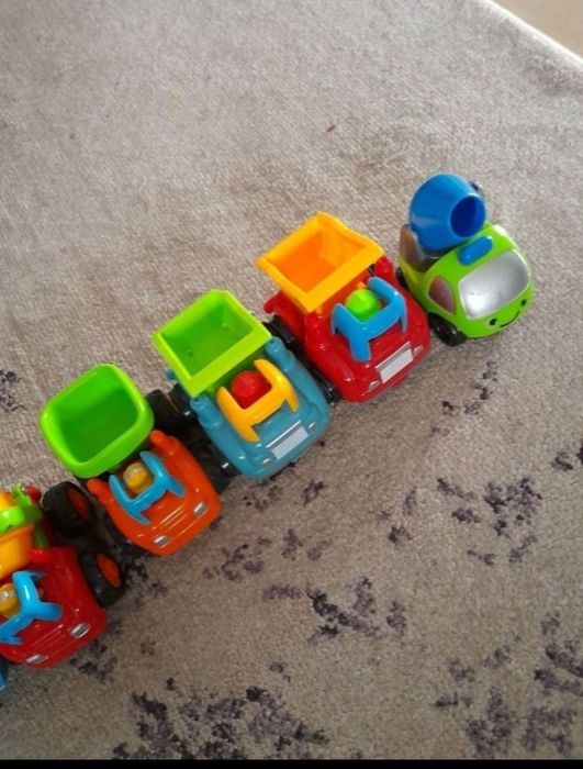 set de 12 masinute in stare impecabila masini masina joaca jucarii