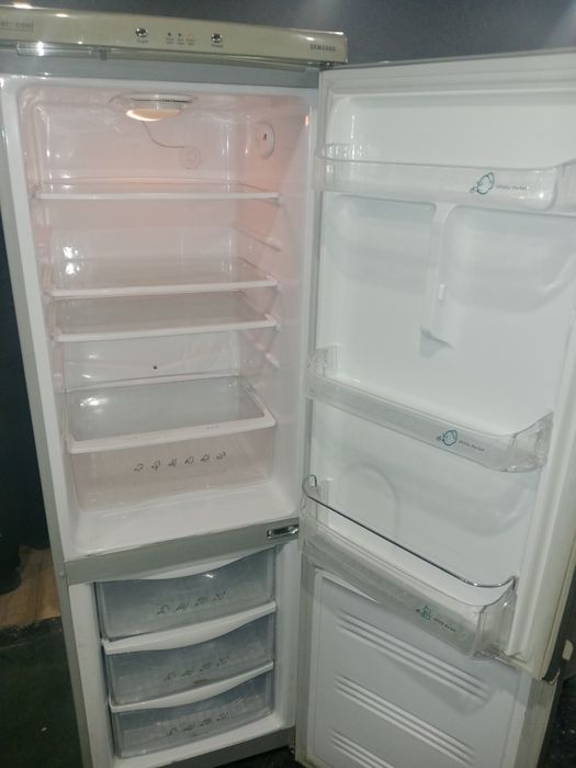 Продам холодильник самсунг