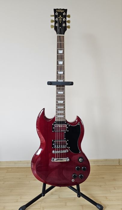 Колекция електрически китари Vintage и Schecter