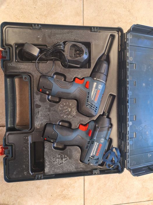 Комплект Bosch ударен гайковертGDR120li и винтоверт GSR 120li