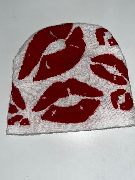 Шапка для зимы  ,модные