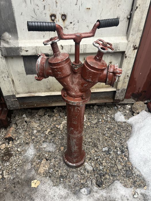 Пожарная колонка