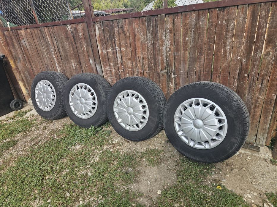 Vand cauciuri fara janta 800/cu janta 1000