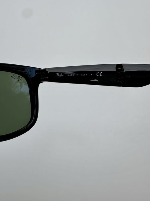Ray Ban RB4105 Folding Wayfarer