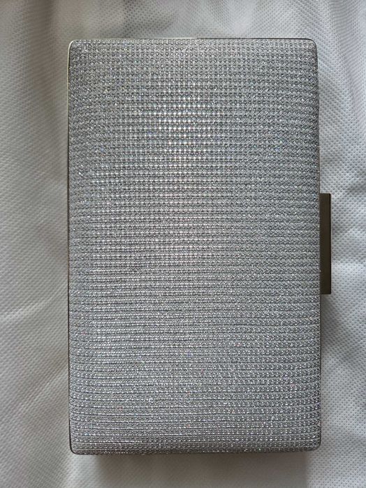 Елегантен нов гащеризон с чантичка – идеален за бал или сватба