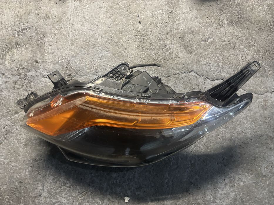 Far Stanga / Dreapta Mitsubishi L200 2015-2023 / Fiat Triton