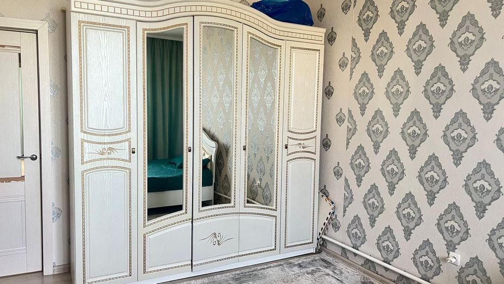 Спальный гарнитур