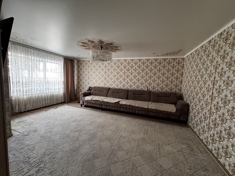 Продам 2-х этажный дом