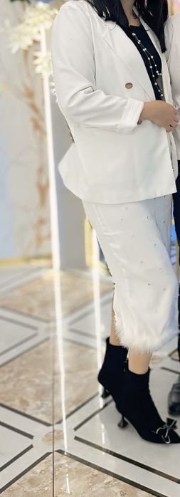 Юбка перья и кастюм