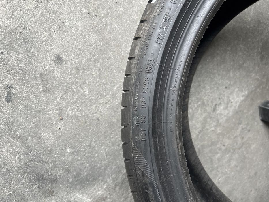 1 anvelopa de vara 255/35/19 Pirelli Runflat!
