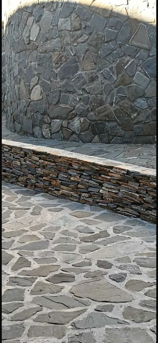 Piatră Cubică Rezistentă pentru Trafic Auto și Pietonal - Oferte