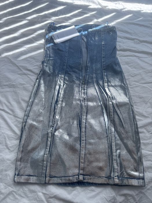 Дънкова рокля Bershka с метален ефект