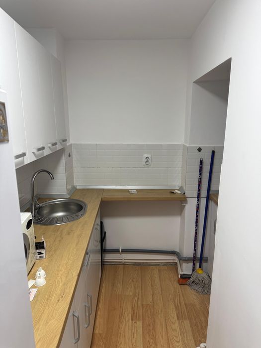 Inchiriez apartament 1 camera