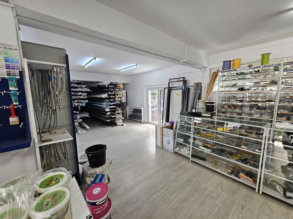 Vand 255 mp spațiu comercial, în micro 19 pe alea comertului